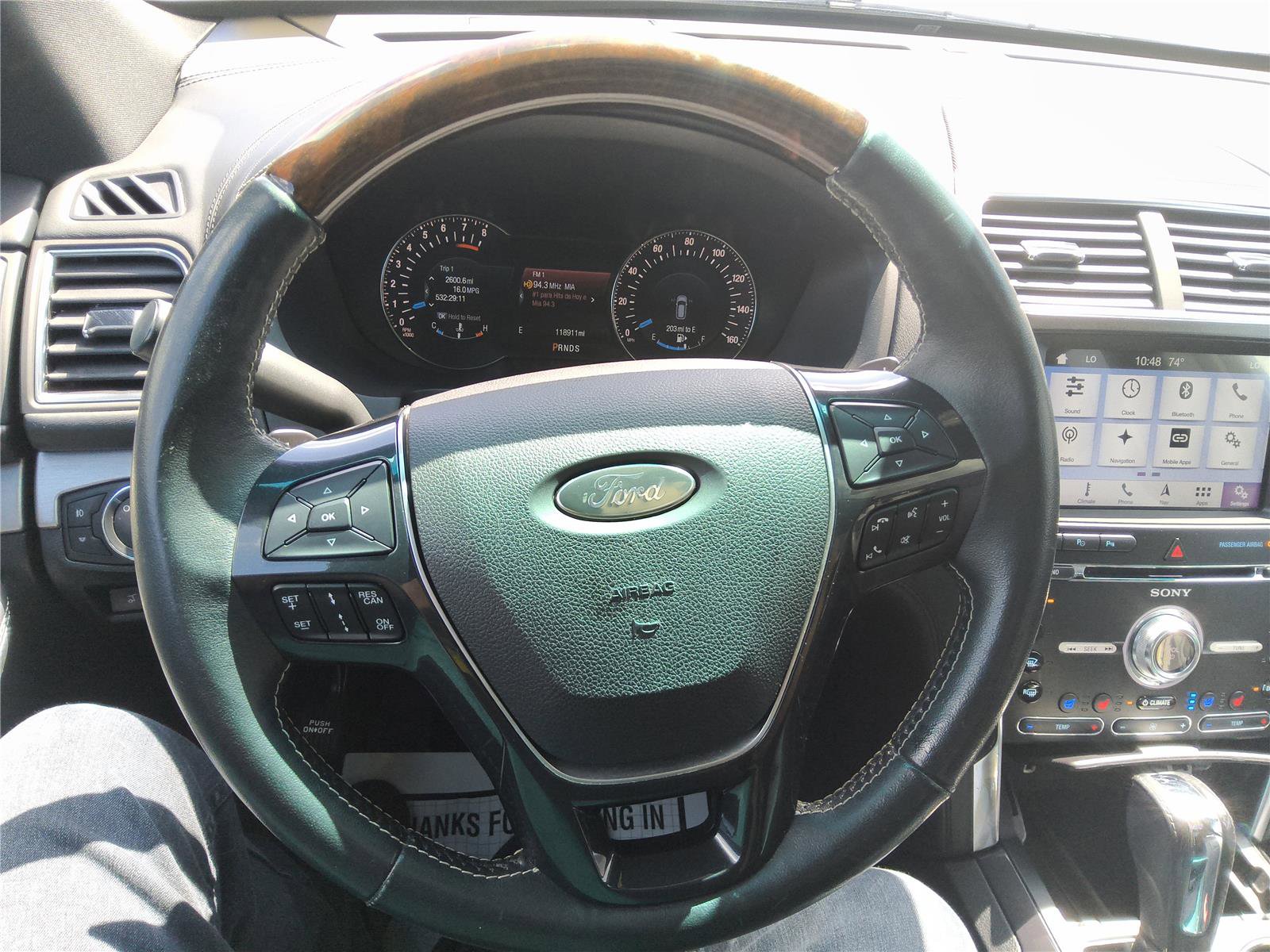 Used 2017 Ford Explorer Platinum image 33