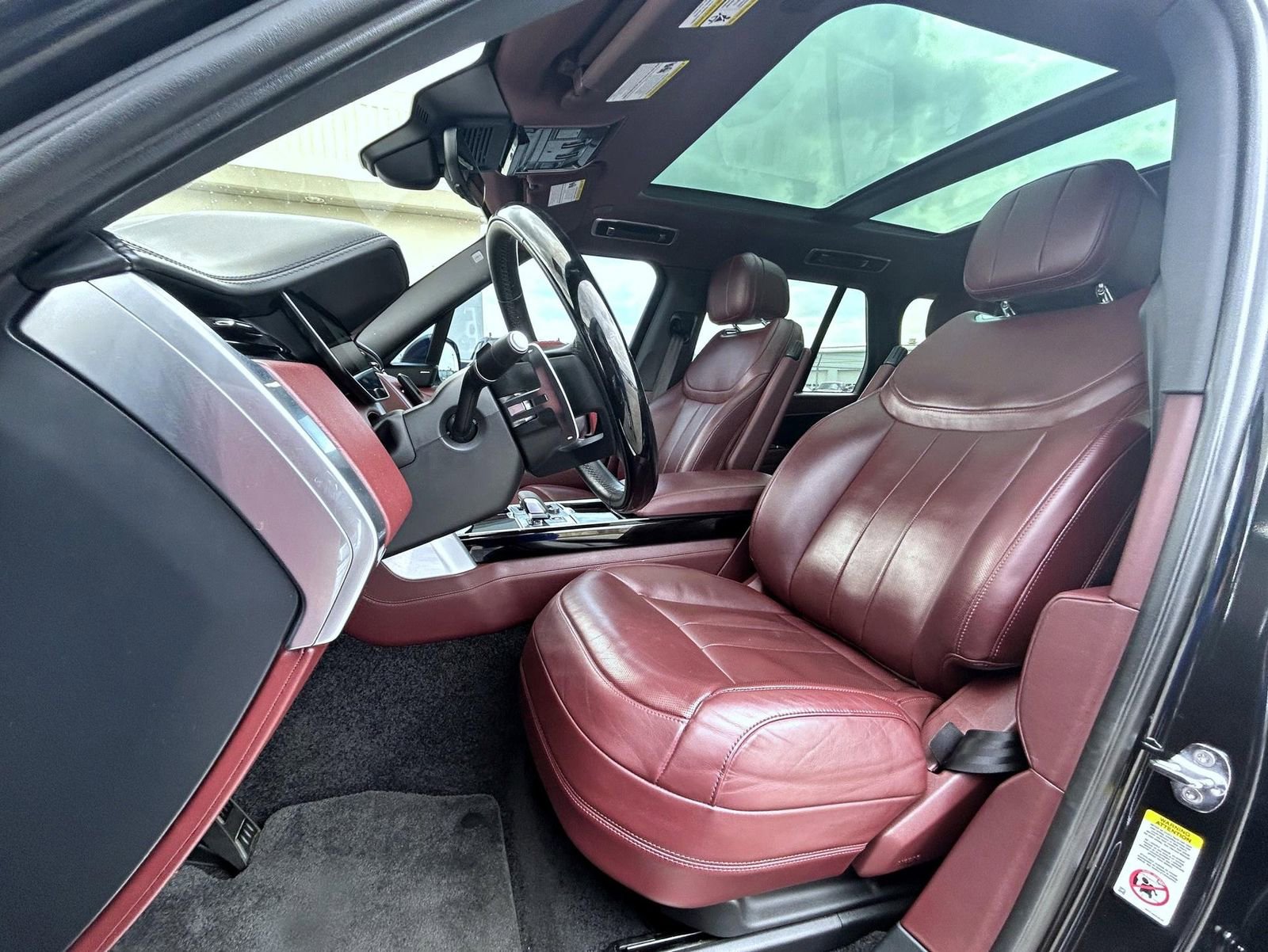 Used 2023 Land Rover Range Rover SE AWD/4WD image 10