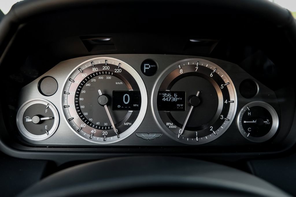 Used 2016 Aston Martin Rapide S image 16