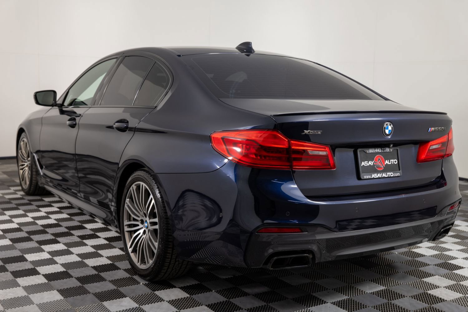 Used 2019 BMW M550i xDrive AWD/4WD image 5