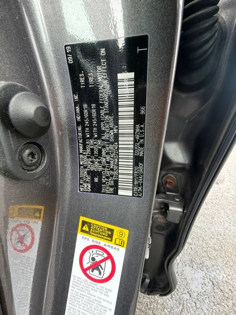 Used 2019 Toyota Highlander LE AWD/4WD image 42