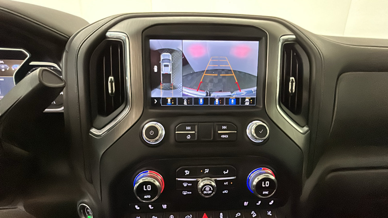 Used 2021 GMC Sierra 1500 Denali w/ Denali Ultimate Package AWD/4WD image 29