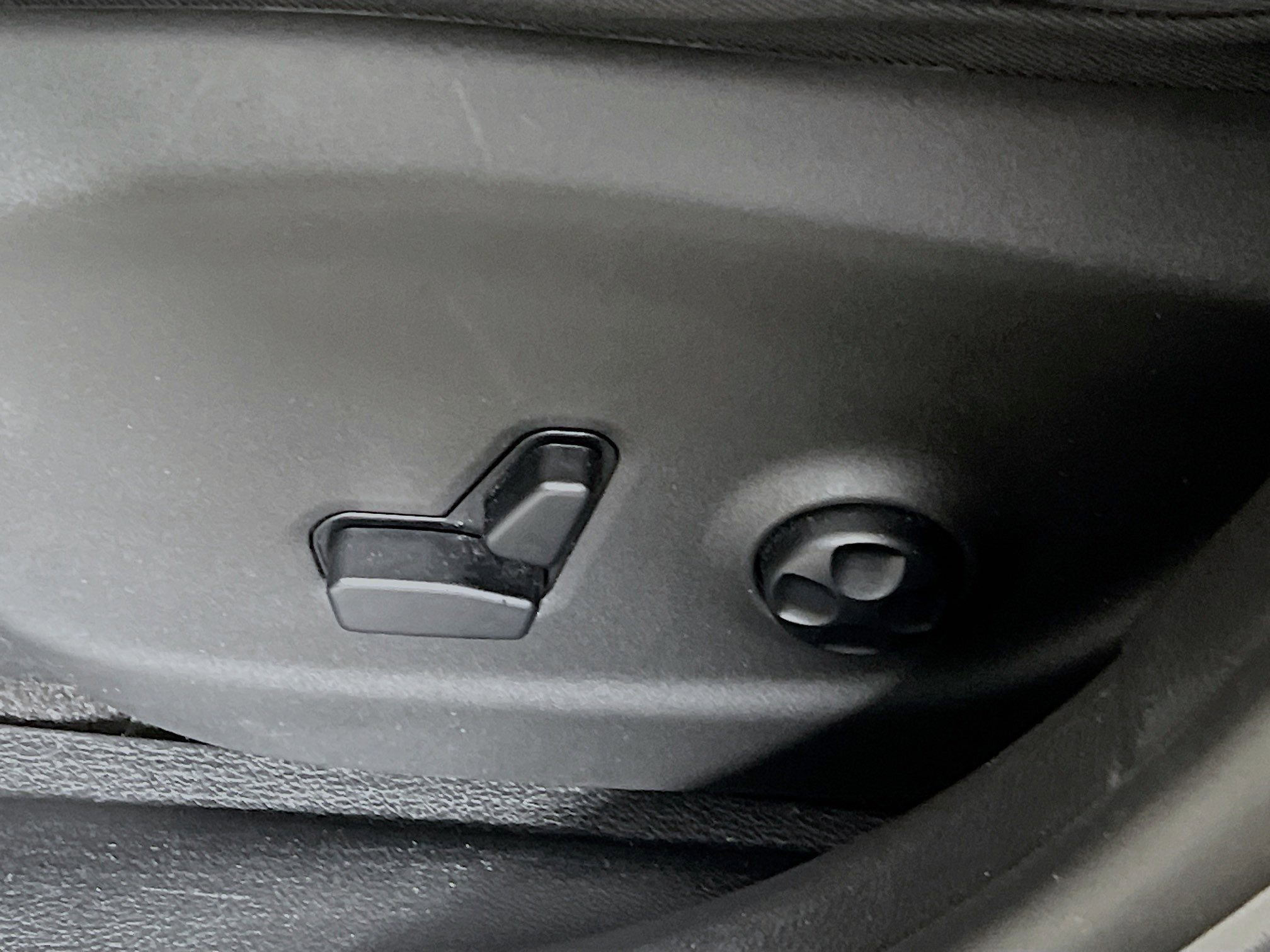 Used 2020 Jeep Cherokee High Altitude image 16