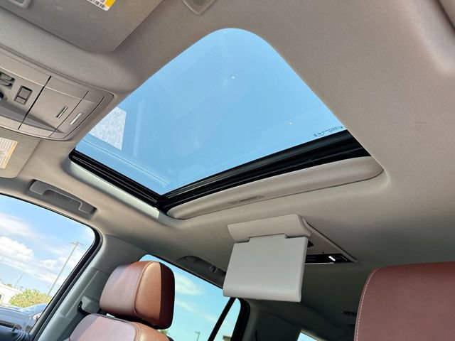 Used 2019 Chevrolet Tahoe Premier w/ Premier Plus Edition AWD/4WD image 22