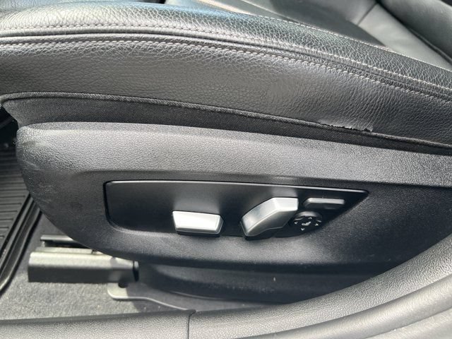 Used 2017 BMW 530i xDrive AWD/4WD image 11