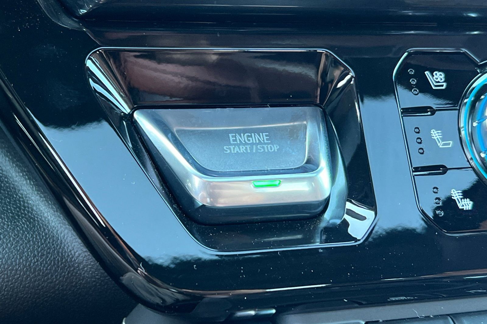 New 2026 GMC Sierra 3500 Denali Ultimate image 21