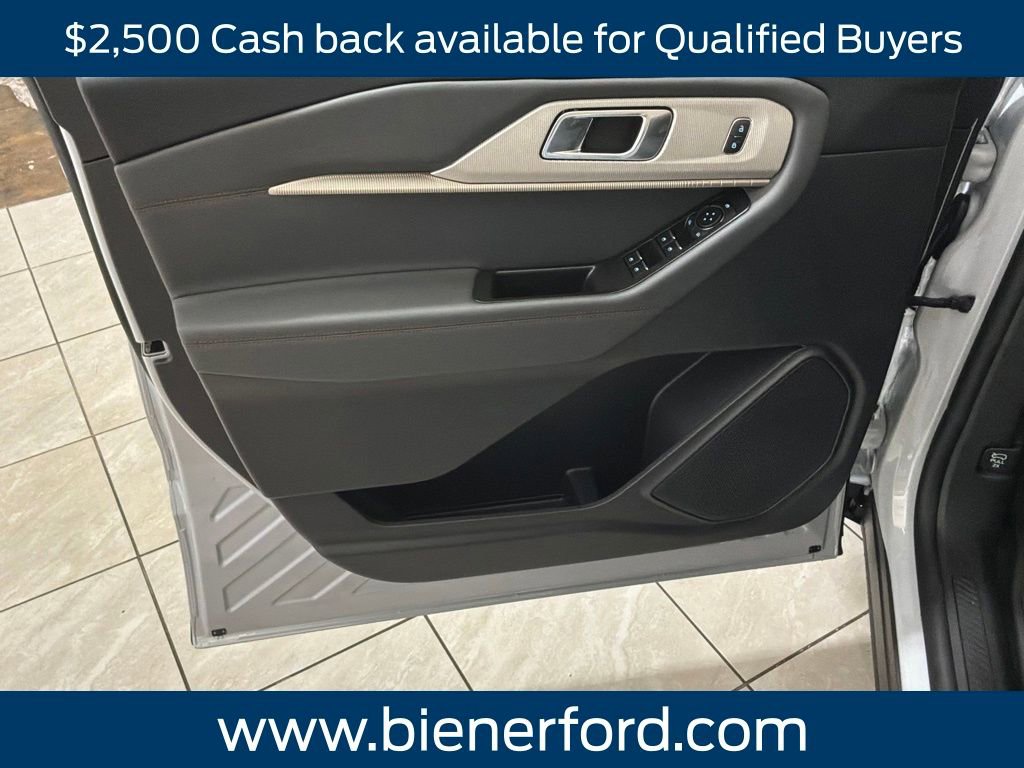 New 2026 Ford Explorer Active image 6