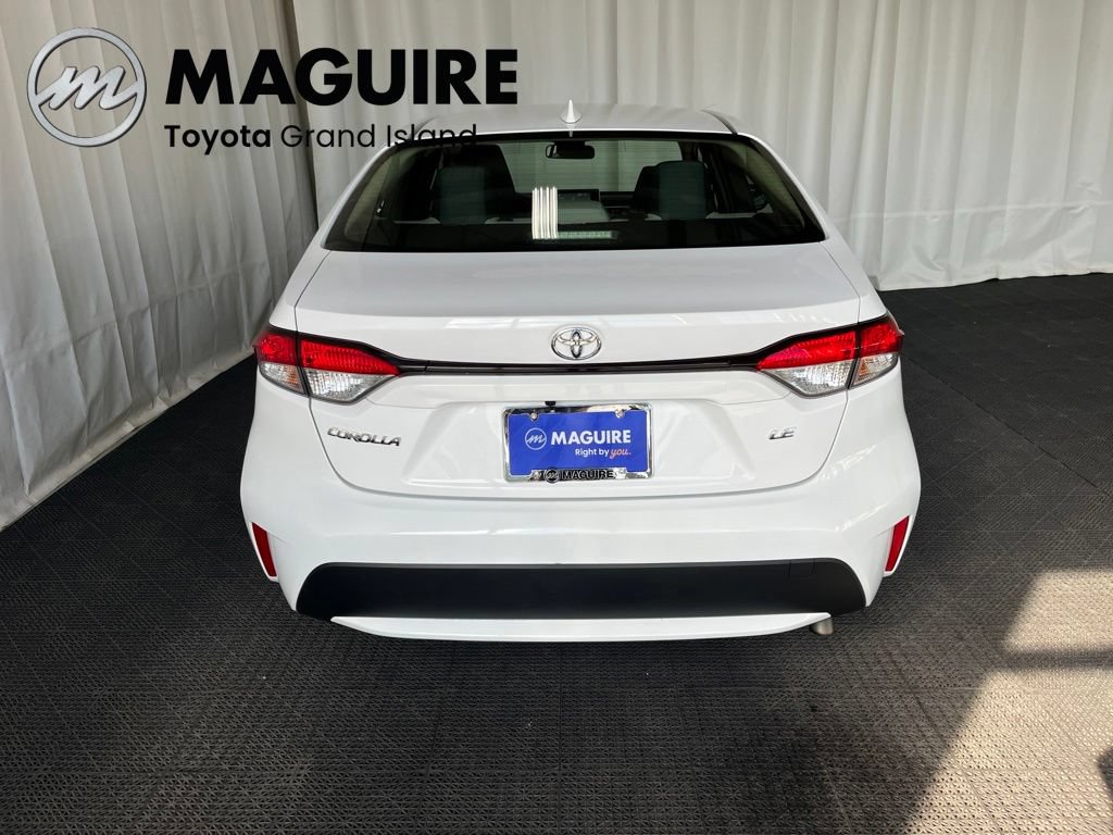 Used 2021 Toyota Corolla LE w/ Carpet Mat Package (TMS) FWD image 30