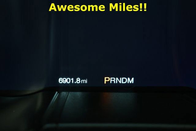 Used 2022 Ford Mustang Shelby GT500 w/ Carbon Fiber Track Pack image 9