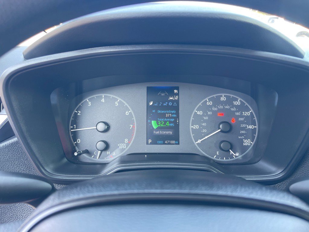 Used 2024 Toyota Corolla LE image 4