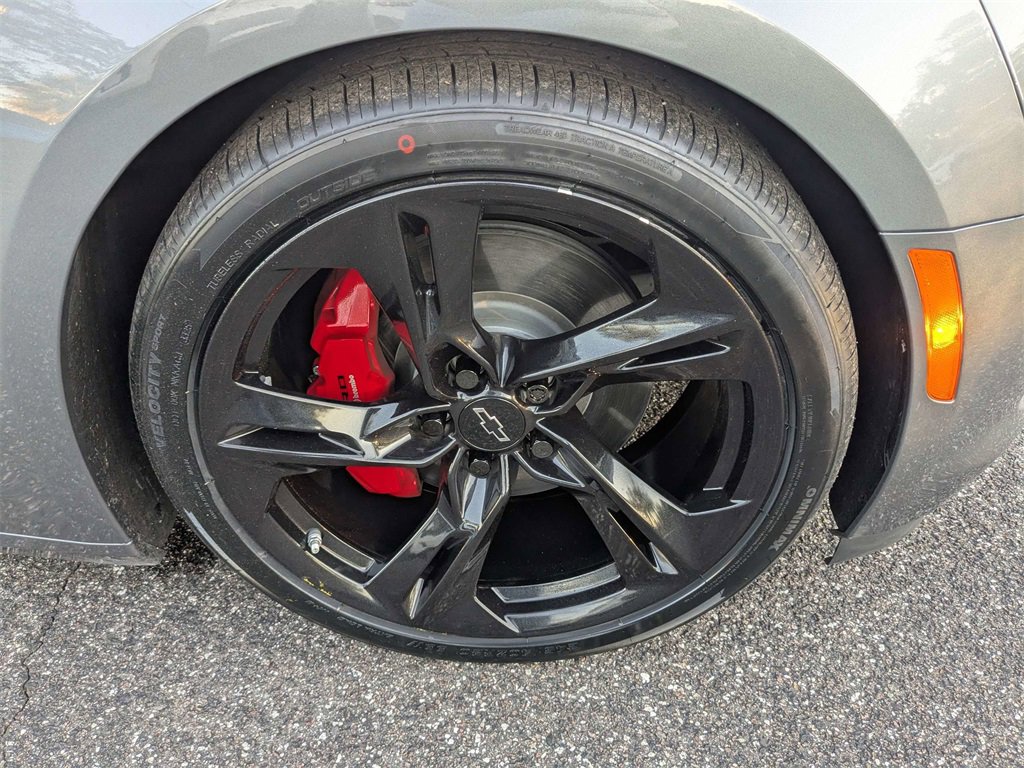 Used 2022 Chevrolet Camaro LT w/ RS Package image 11