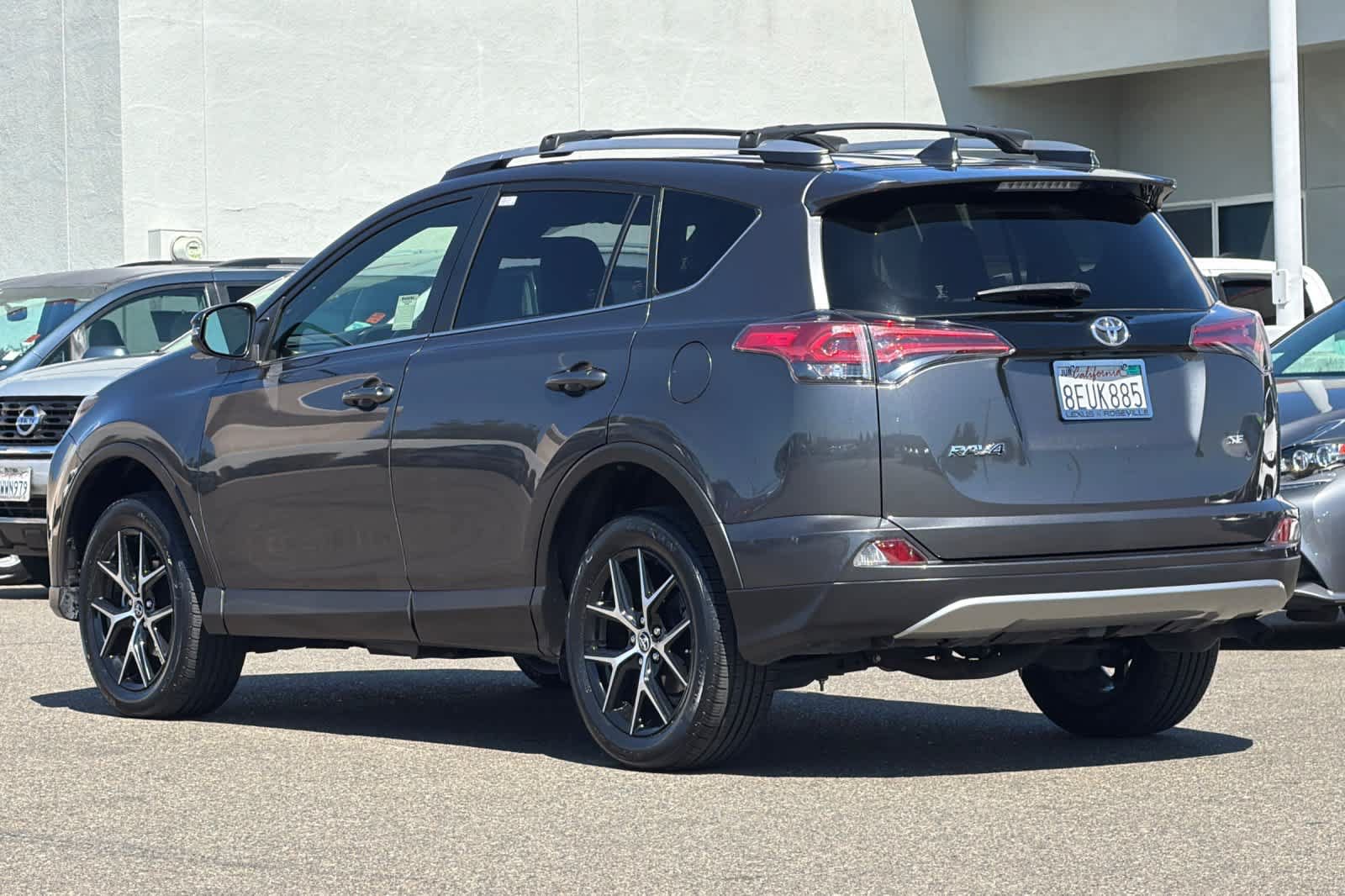 Used 2018 Toyota RAV4 SE w/ Power Extra Value Package FWD image 7