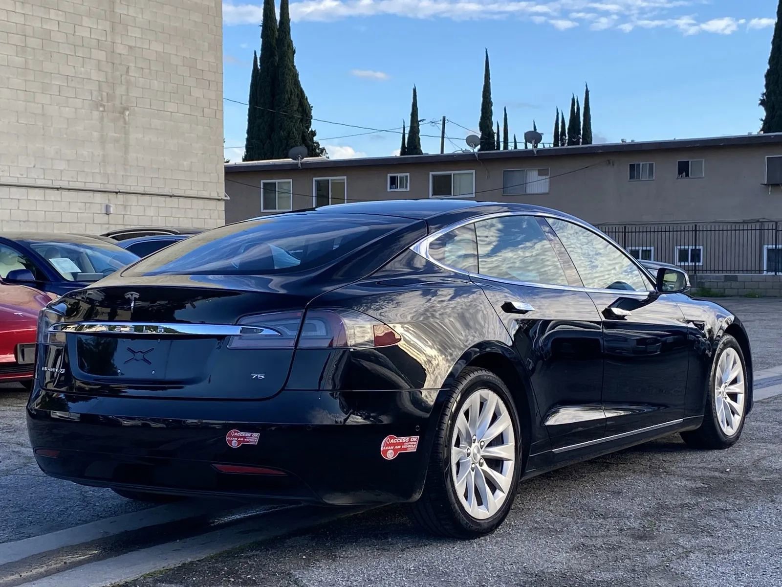 Used 2016 Tesla Model S 75 RWD image 4