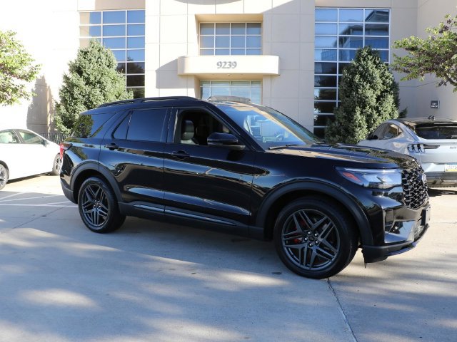 Used 2025 Ford Explorer ST w/ Sun And Sound Package AWD/4WD image 1