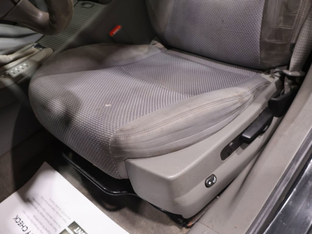 Used 2010 Chevrolet Malibu LS image 11