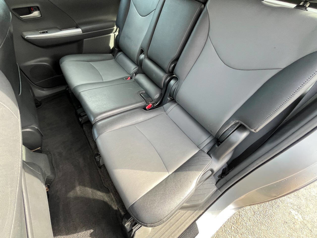 Used 2012 Toyota Prius V Five FWD image 12