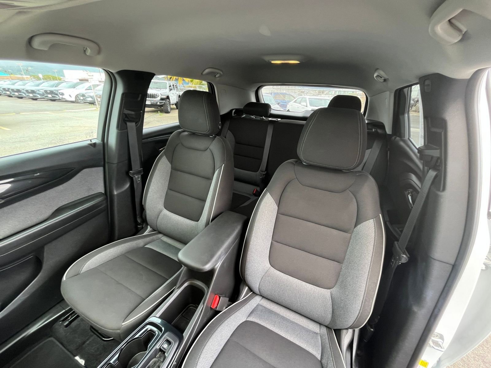 Used 2025 Chevrolet TrailBlazer LT image 35