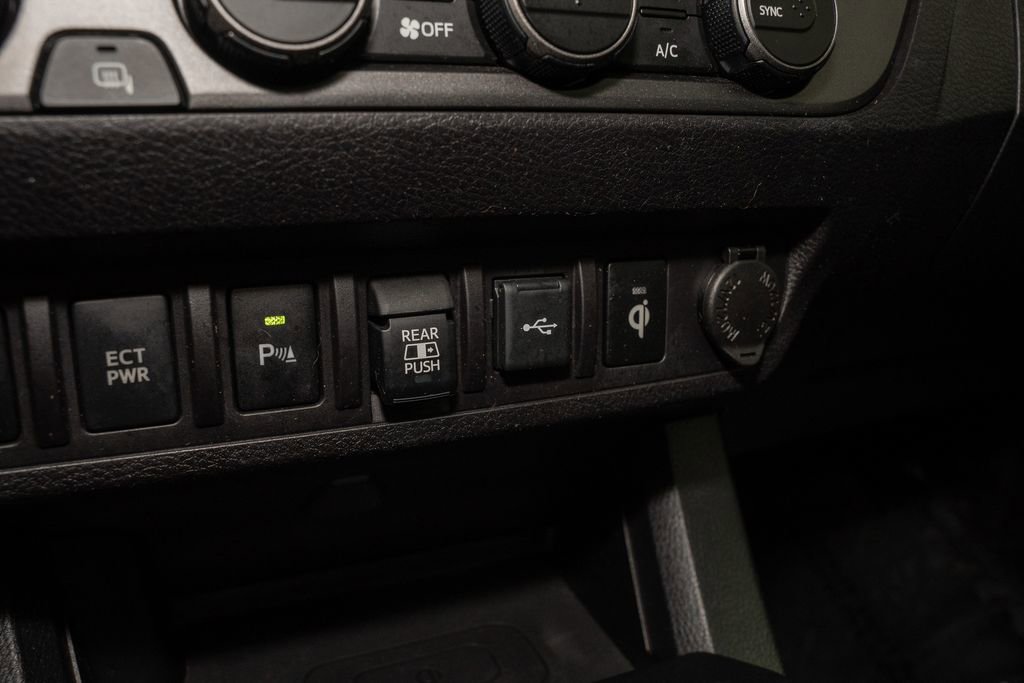 Certified 2020 Toyota Tacoma TRD Sport w/ TRD Premium Sport Package image 14