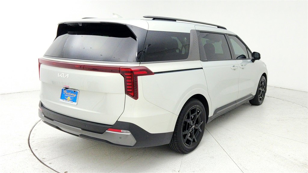 Used 2025 Kia Carnival SX Prestige image 6