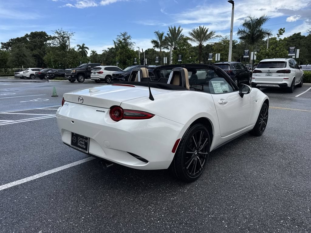 New 2026 MAZDA MX-5 Miata Grand Touring RWD image 3