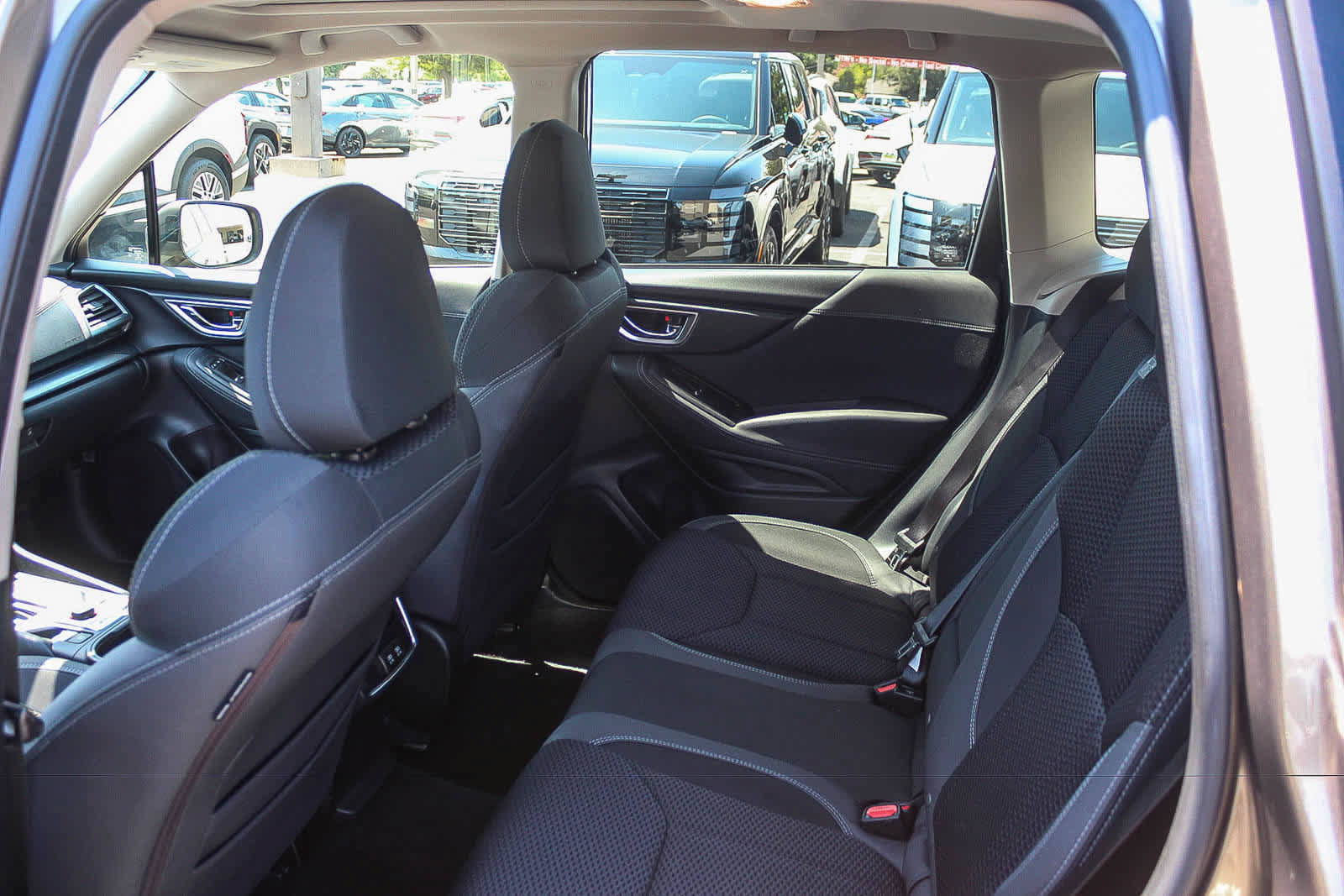 Used 2020 Subaru Forester Premium AWD/4WD image 22