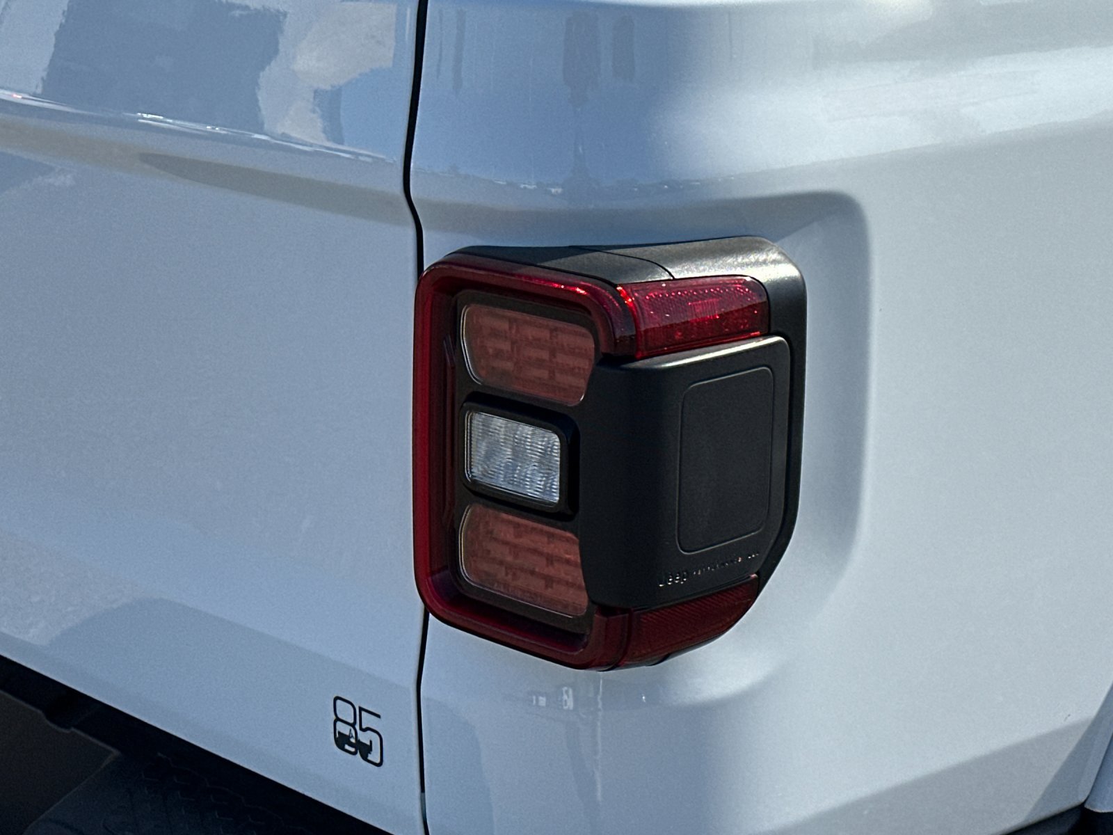 New 2026 Jeep Gladiator Sport AWD/4WD image 25