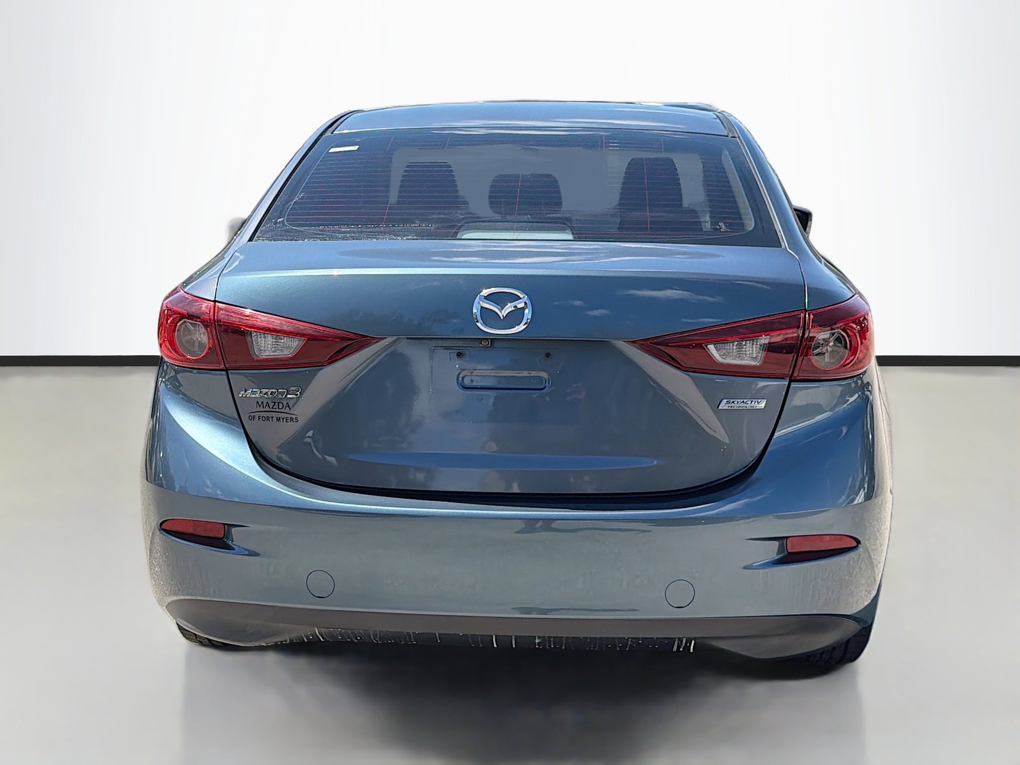 Used 2016 MAZDA MAZDA3 i Sport w/ Preferred Equipment Package image 4