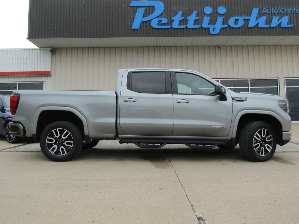 Used 2024 GMC Sierra 1500 AT4 w/ Technology Package AWD/4WD image 2