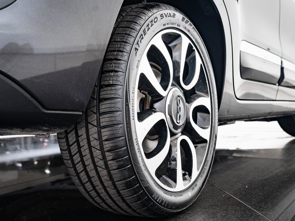 Used 2019 FIAT 500L Lounge w/ Graphite Edition image 38