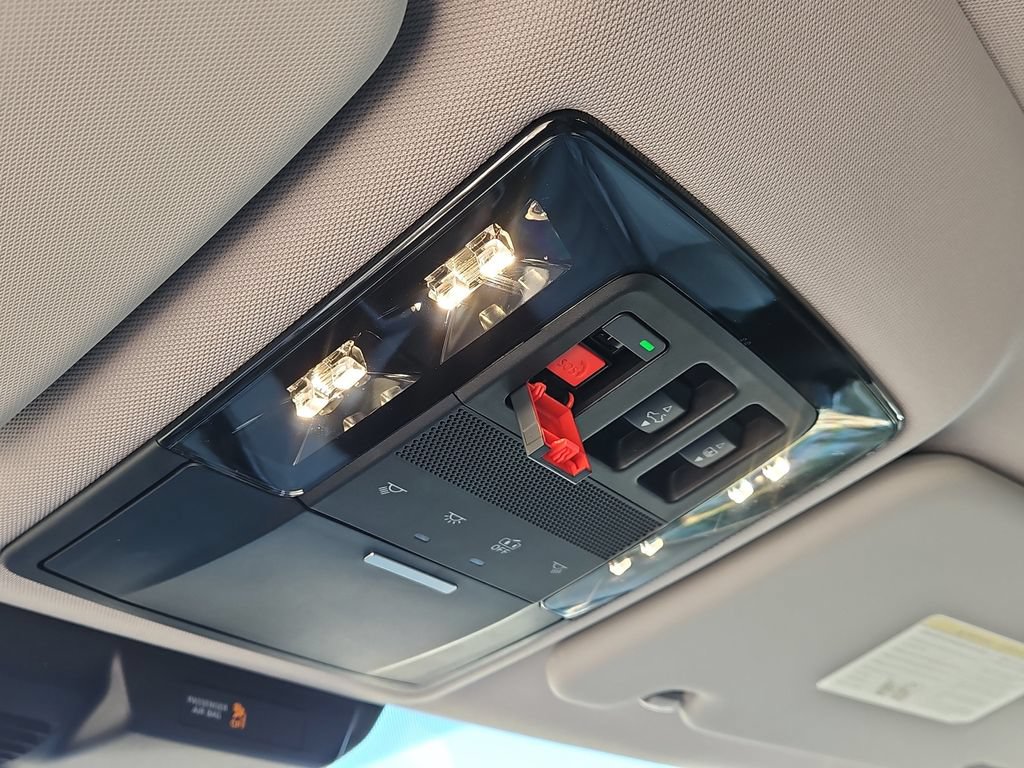 New 2026 Mitsubishi Outlander SEL FWD image 29