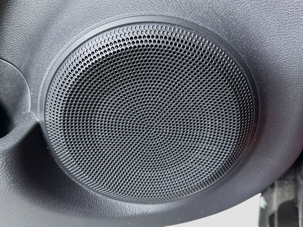 Used 2024 Nissan Kicks S image 24