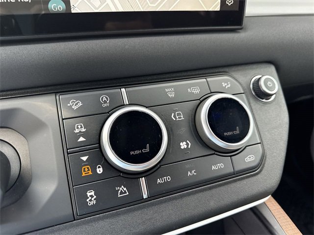 Used 2022 Land Rover Defender 110 X-Dynamic SE image 19