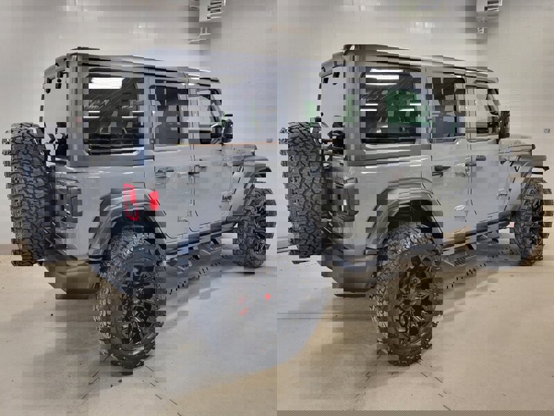 Used 2020 Jeep Wrangler Unlimited Sport image 8