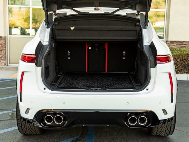 Used 2022 Jaguar F-PACE SVR AWD/4WD image 32