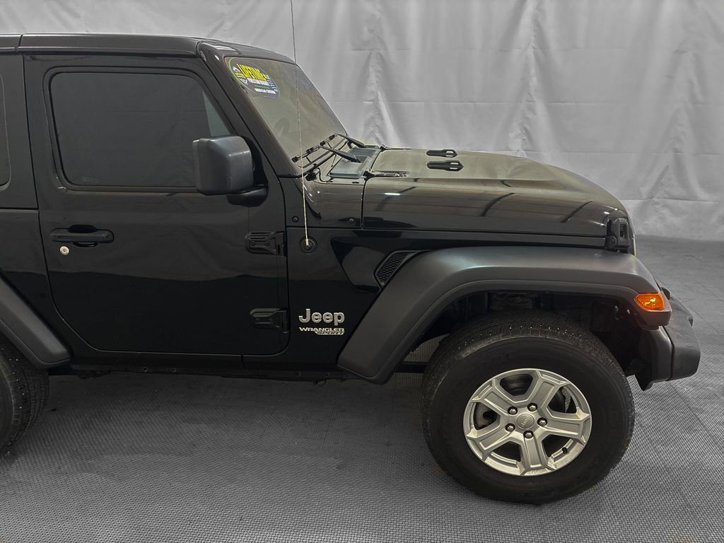 Used 2021 Jeep Wrangler Sport AWD/4WD image 9