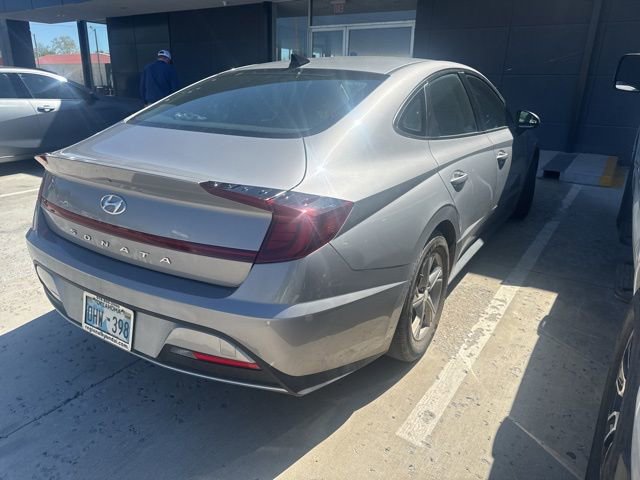Used 2023 Hyundai Sonata SE image 4