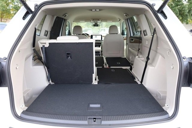 New 2026 Volkswagen Atlas SE image 8