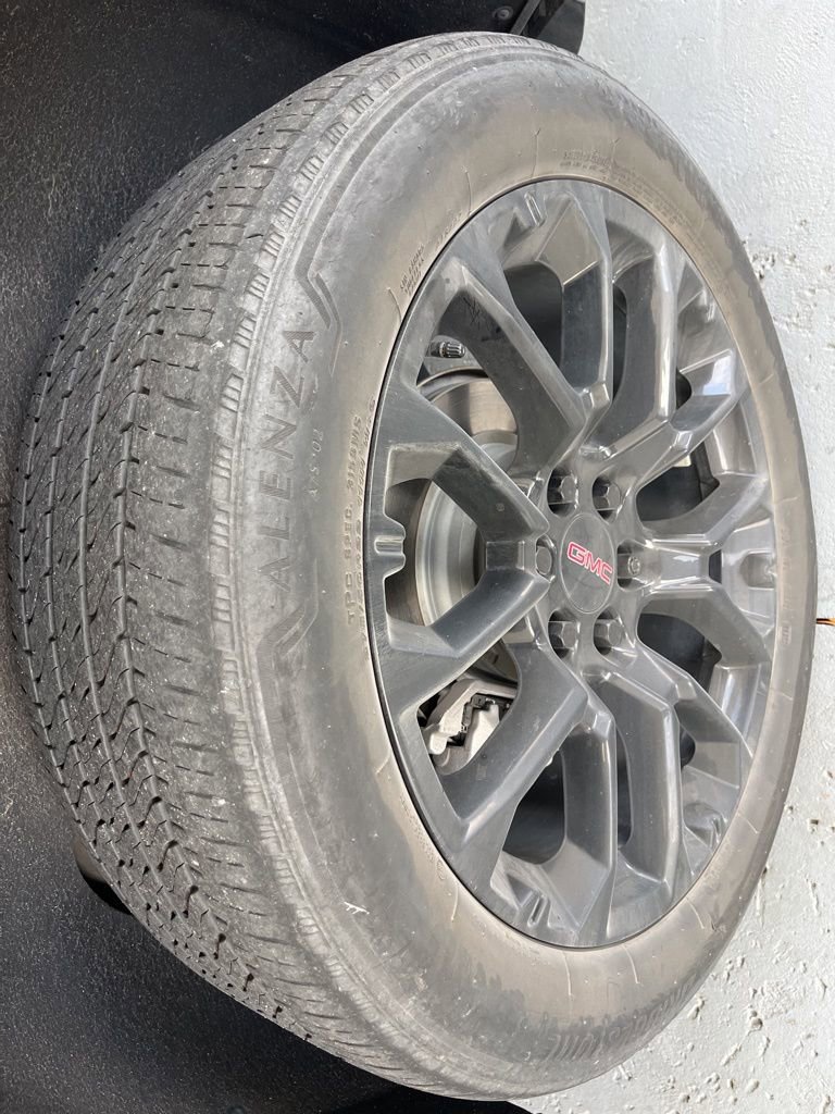 Used 2023 GMC Yukon Denali image 10