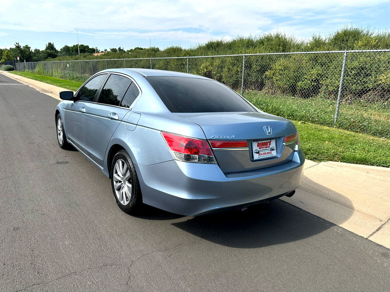 Used 2011 Honda Accord EX image 3