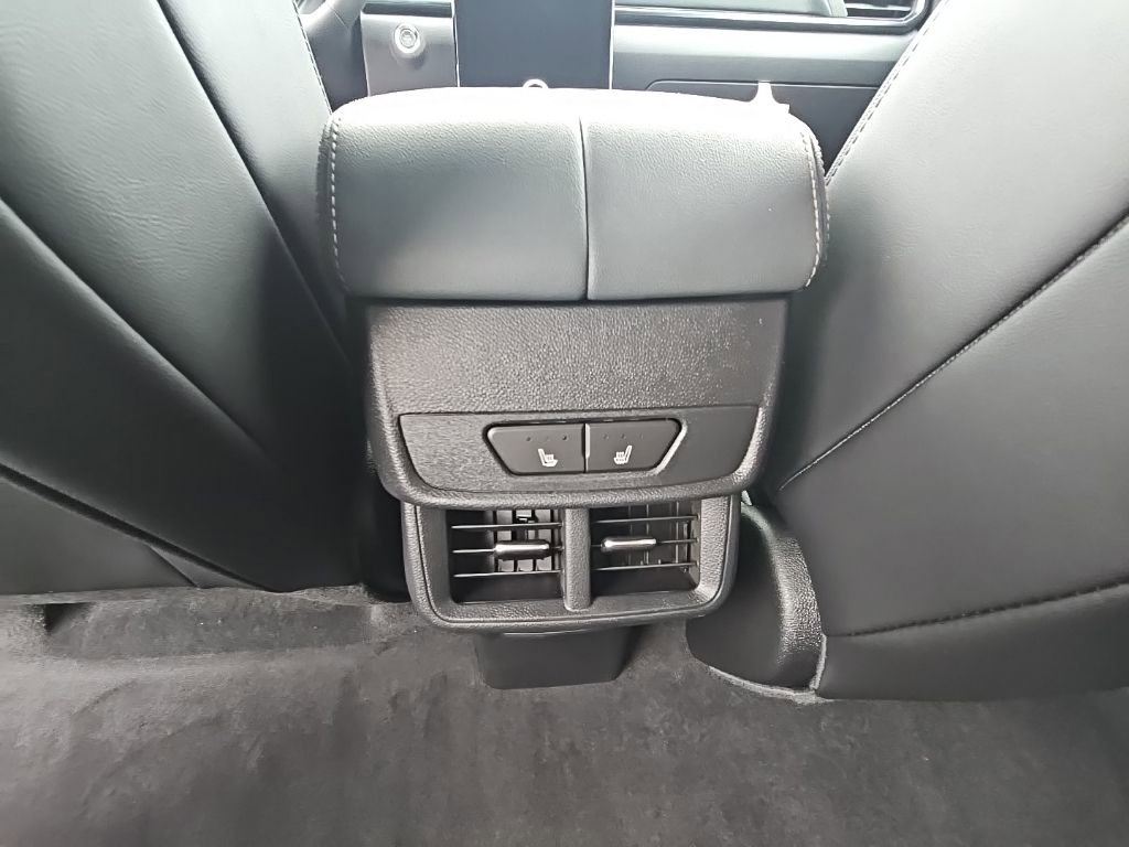 New 2026 GMC Terrain AT4 w/ Convenience Package III image 15