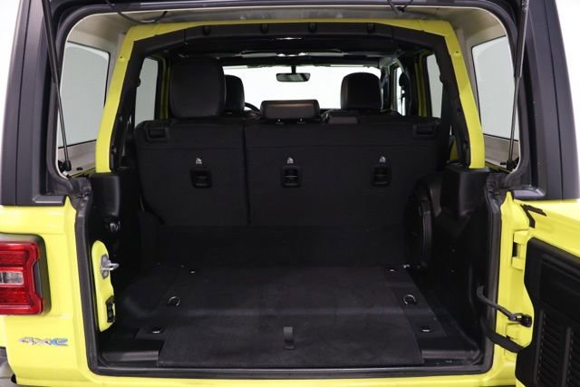 Used 2023 Jeep Wrangler Unlimited Sahara w/ Cold Weather Group AWD/4WD image 34