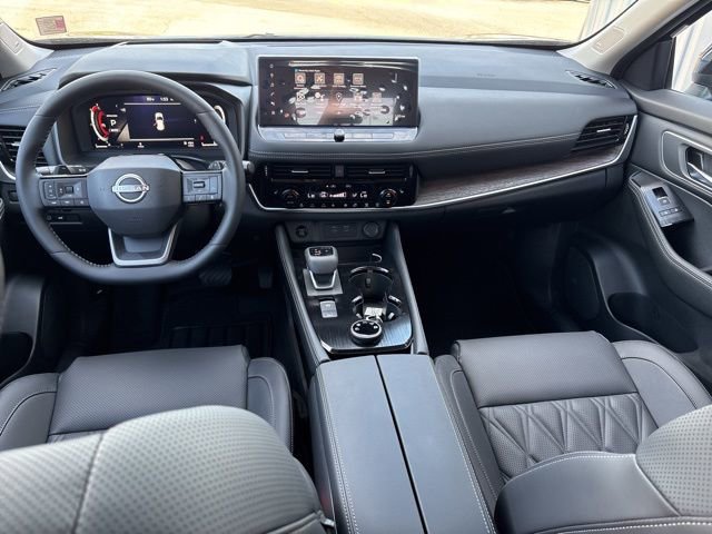 New 2026 Nissan Rogue Platinum w/ Platinum Premium Package image 2