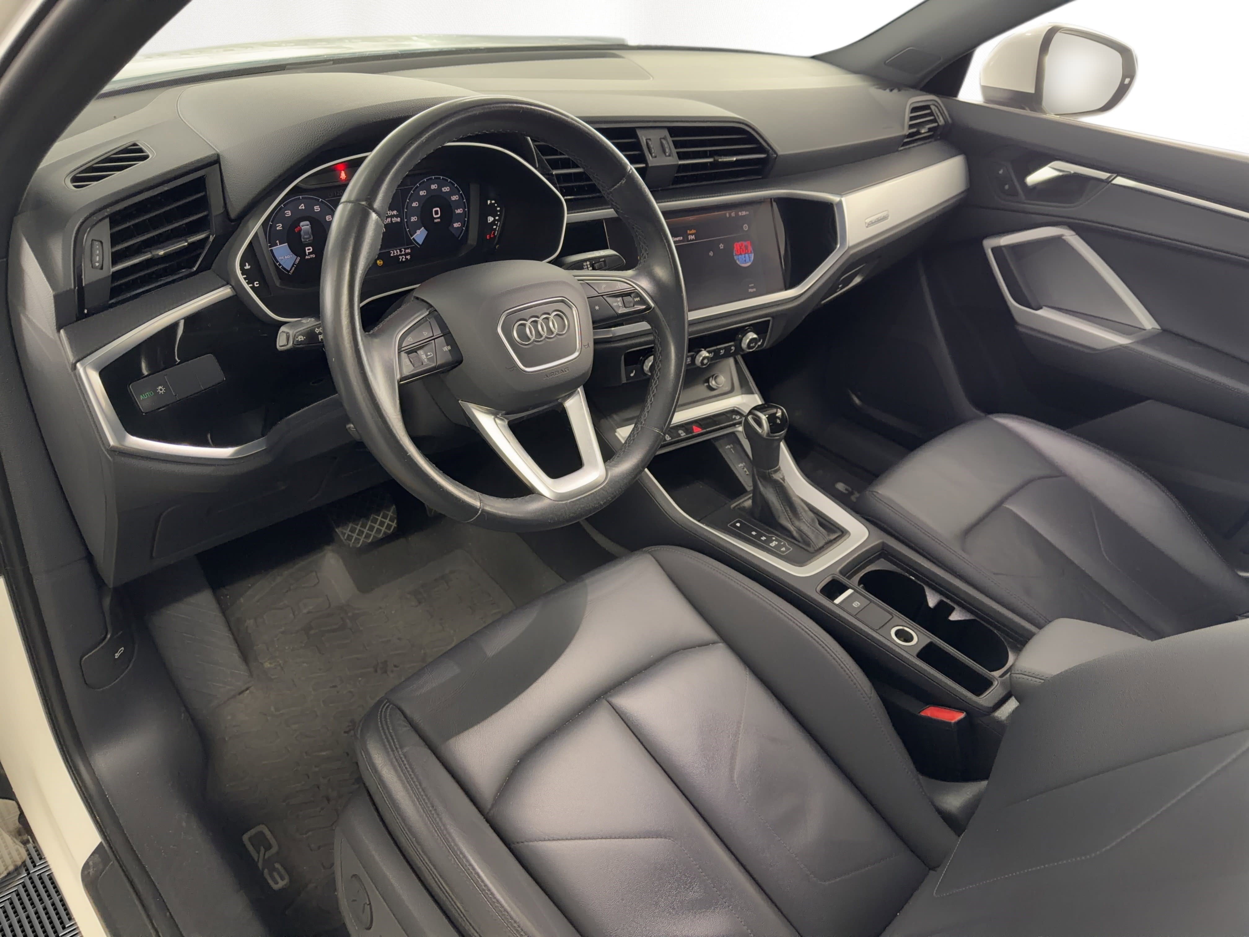 Used 2021 Audi Q3 2.0T Premium AWD/4WD image 4