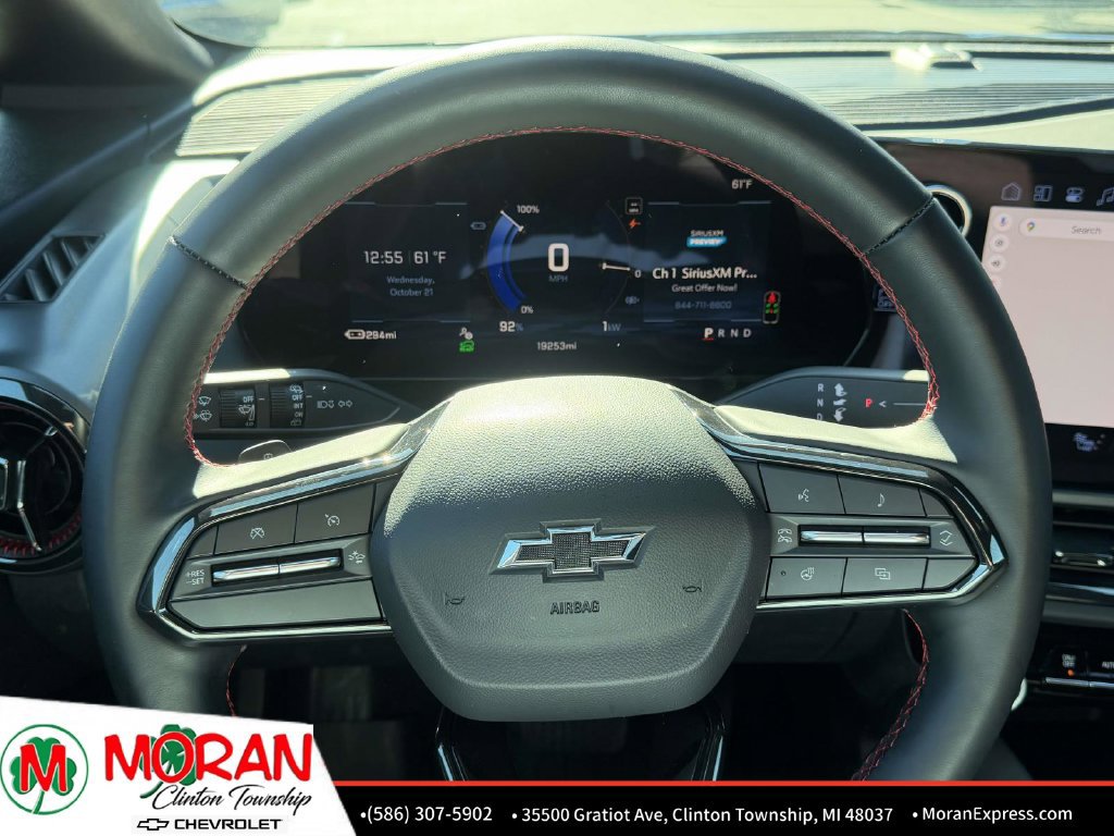 Used 2024 Chevrolet Equinox EV RS FWD image 18