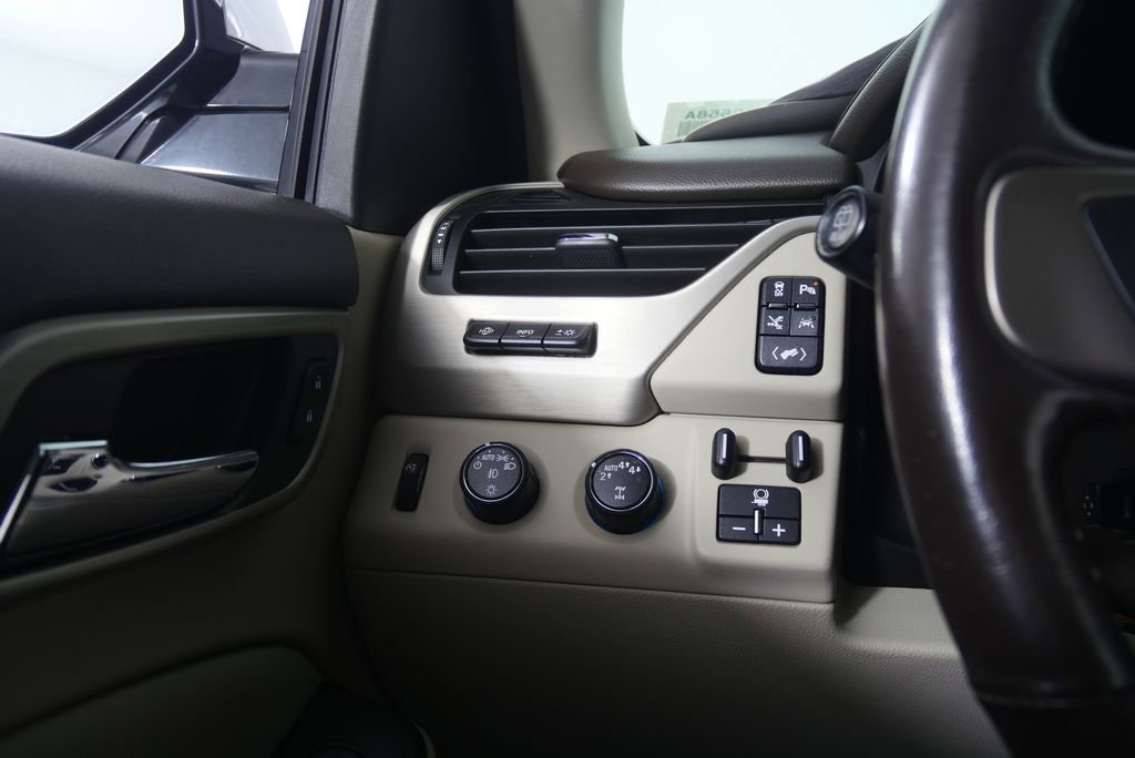 Used 2019 GMC Yukon Denali w/ Denali Ultimate Package AWD/4WD image 21