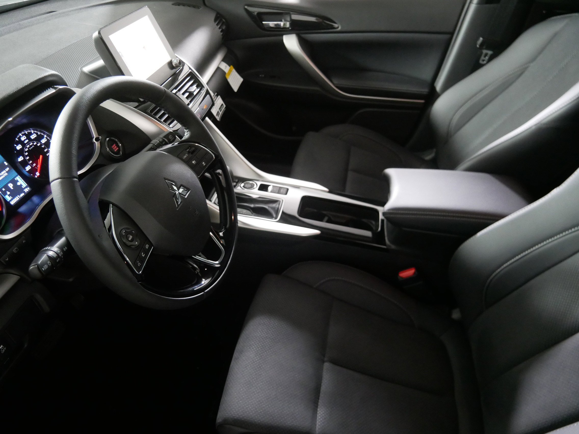 New 2025 Mitsubishi Eclipse Cross SE image 4