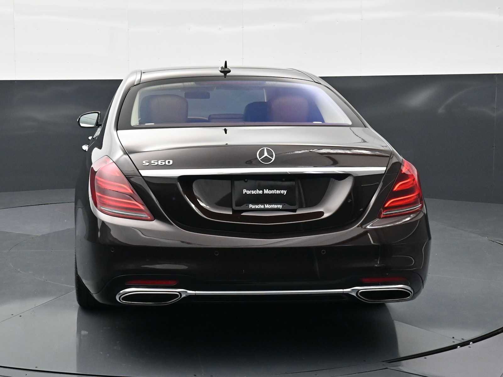 Used 2018 Mercedes-Benz S 560 Sedan image 29