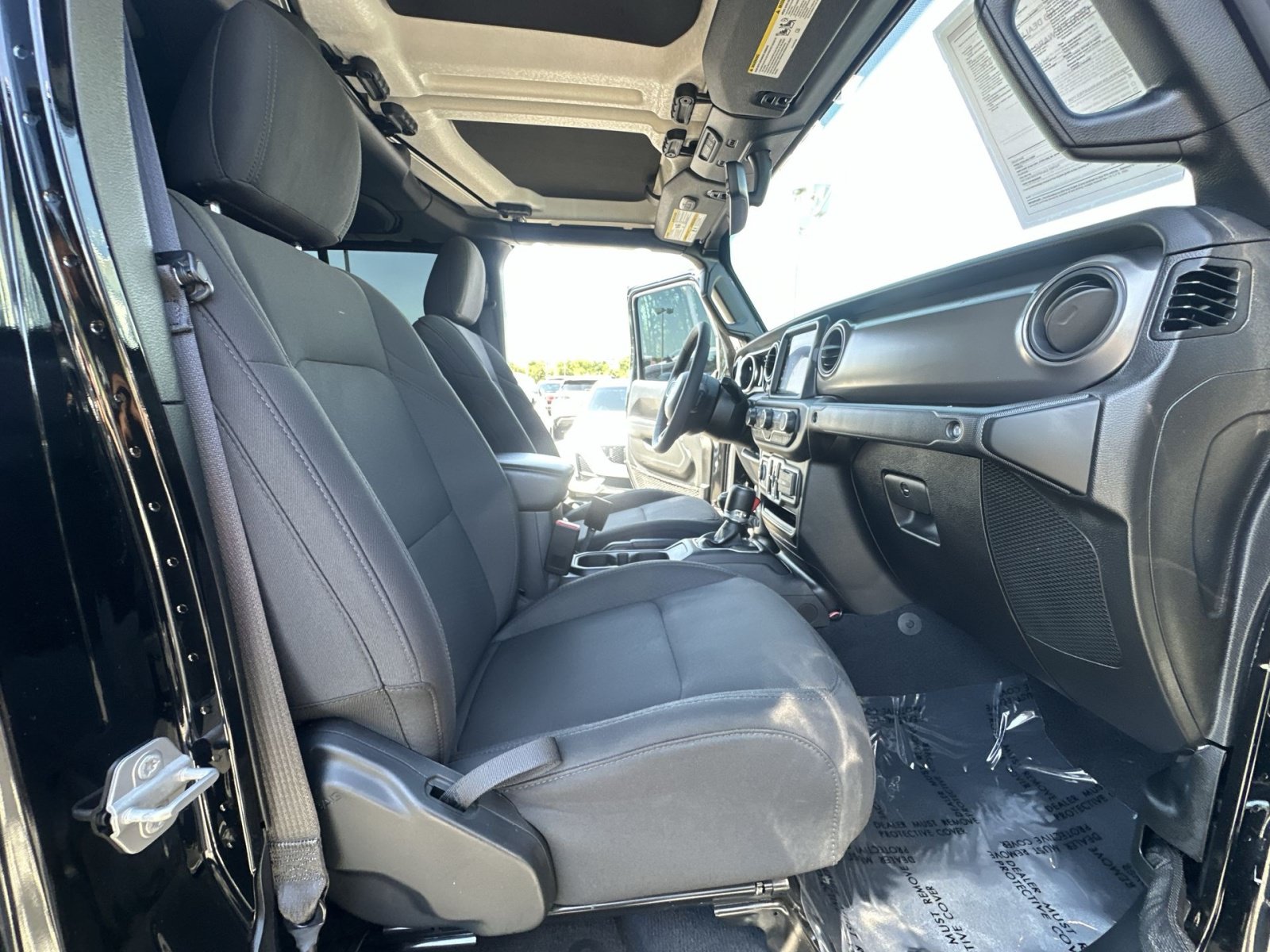 Used 2023 Jeep Gladiator Sport AWD/4WD image 34