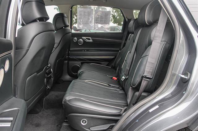 Used 2021 Genesis GV80 2.5T w/ Advanced Package 02 image 18