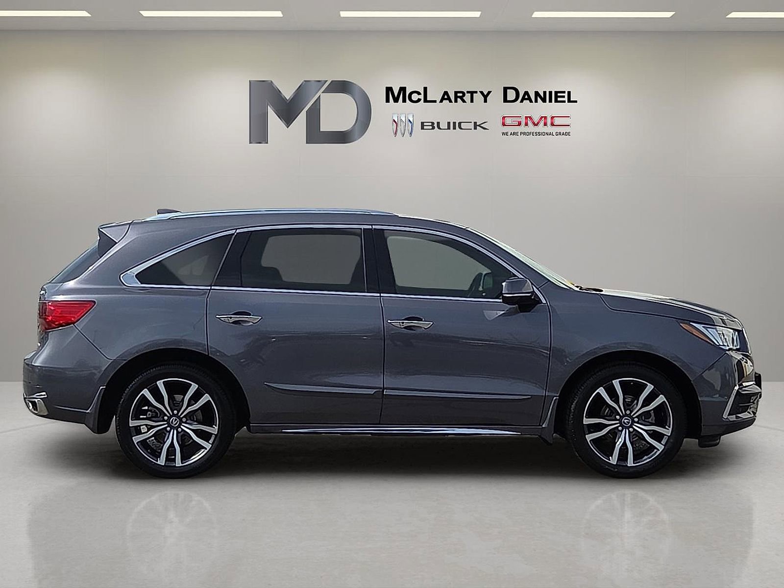 Used 2020 Acura MDX SH-AWD w/ Advance Package image 6